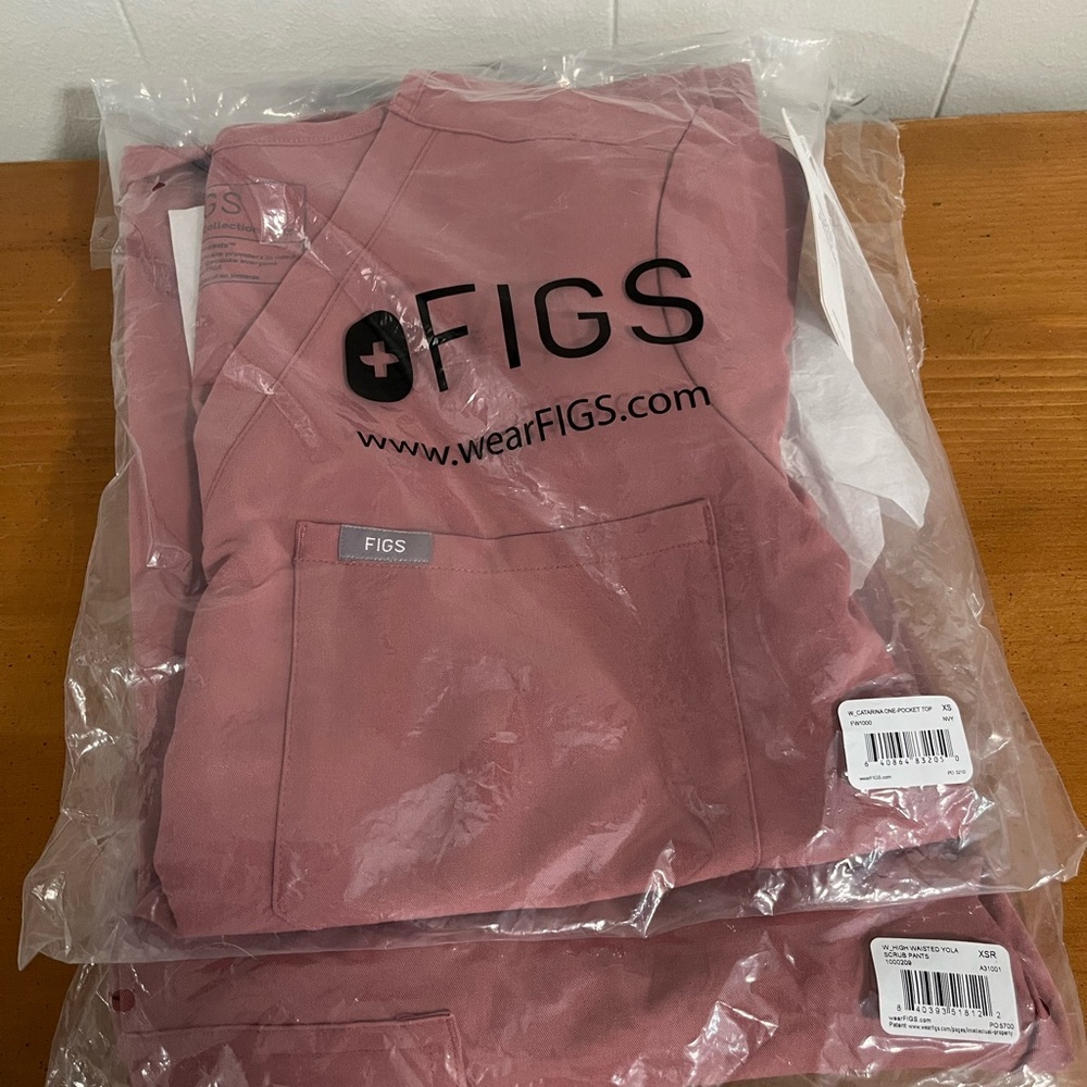 Figs Mauve Scrub Top and Pants Set